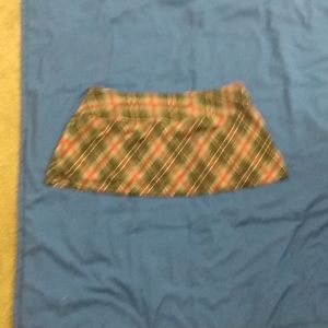 Mini skirt size medium 9.5 inches long
